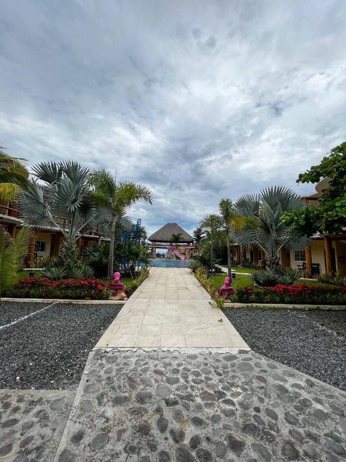 Hotel Pazifico En Monterrico Esterno foto