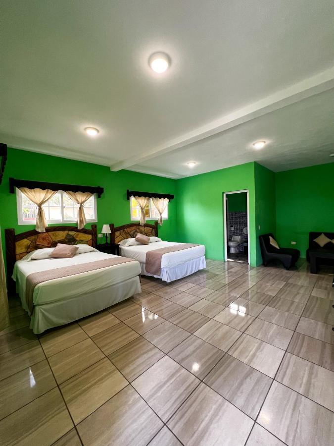 Hotel Pazifico En Monterrico Esterno foto