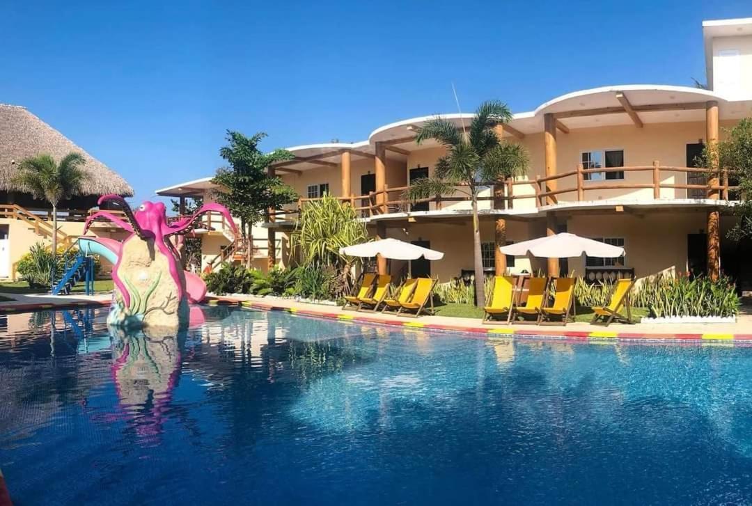 Hotel Pazifico En Monterrico Esterno foto