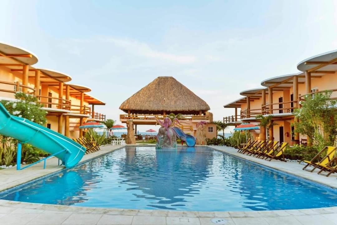 Hotel Pazifico En Monterrico Esterno foto